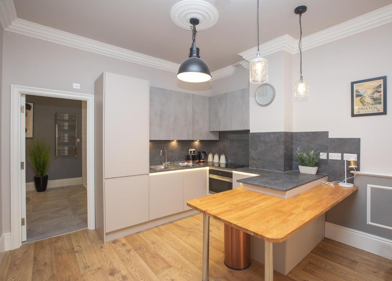 Appartement Alma In A Perfect Location *